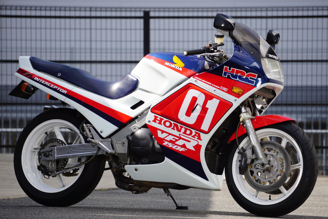 正規品／スウェッジライン VFR750F インターセプター クラッチホースキット ホースエンド：アルミ/ゴールド＆ブルー ホースカラー：クリア SW… GPZ1100 メッシュ ブレーキホース リア クリア ステンレス スウェッジ