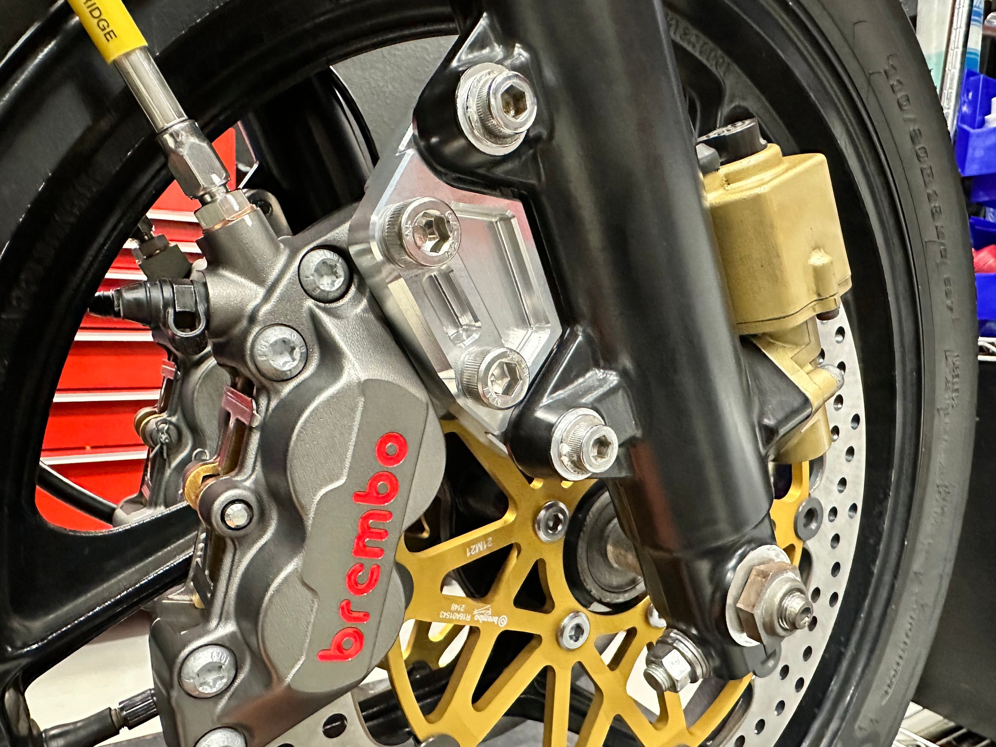 キャリパーサポート GSX-R750/1100 初期型 – motorcycle proshop : m-tech