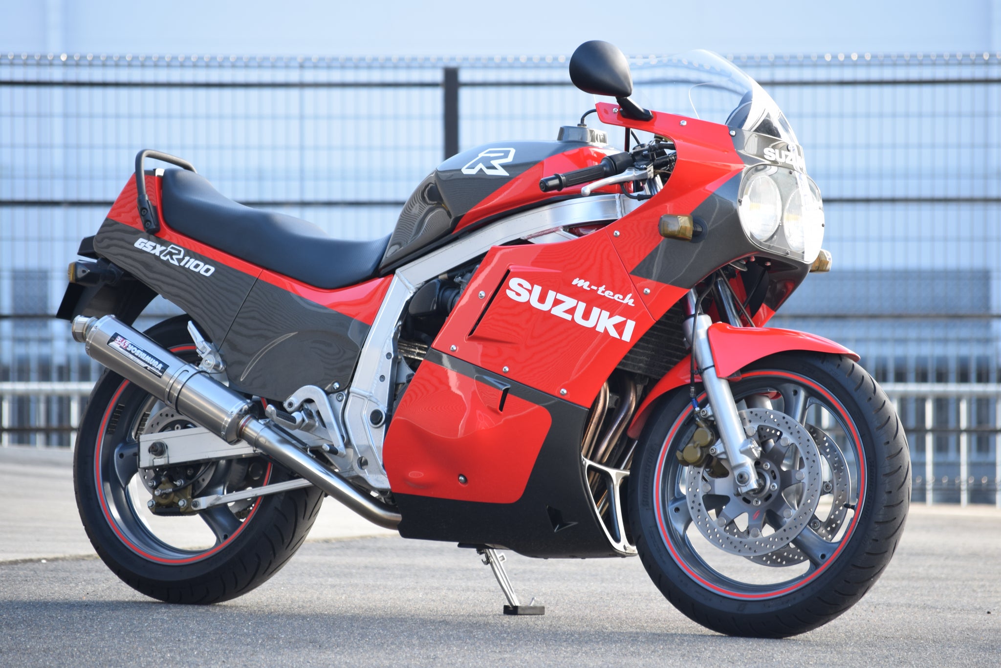 SUZUKI GSX-R1100 J – motorcycle pro shop : m-tech